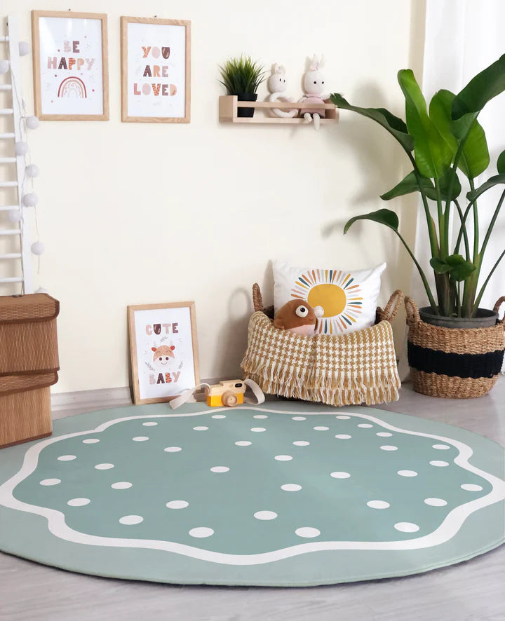 Round Rug with Frame Pattern